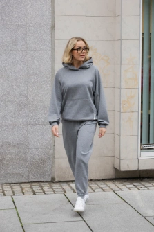 SPODNIE MELANGE JOGGERS DRESY
