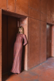 SUKIENKA STRIPED WAVY
