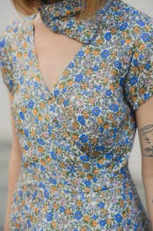 SUKIENKA FLORAL BLUE DRESS